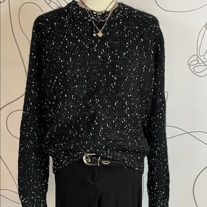 Forever 21 - Black and White Speckled Crew Neck Sweater size L